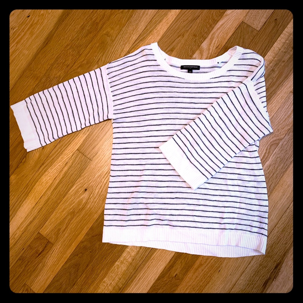 Banana Republic 3/4 sleeve sweater